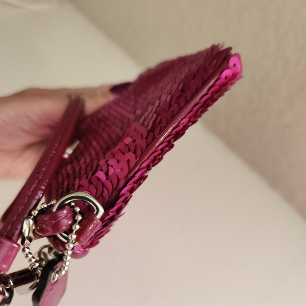 Like New Coach Poppy Pink Sequined Wristlet - Picture 4 of 8